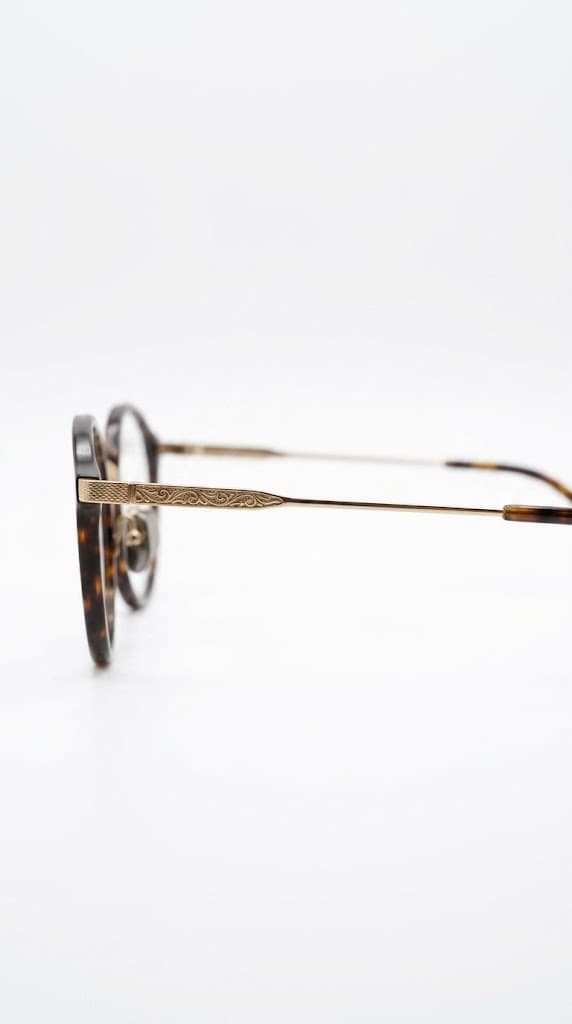 Classic Tortoiseshell Round Optical (Unisex Optical) - angle view 3 - St Mary Optical Kenya