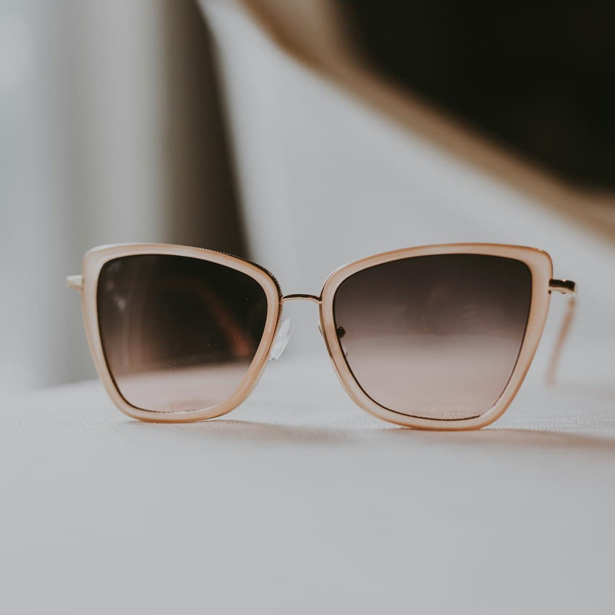 Titanium vs. Acetate vs. Stainless Steel: The Ultimate Frame Material Guide - St Mary Optical eye care insights